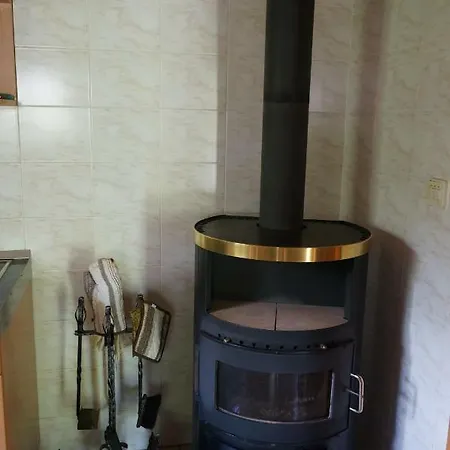 Vikendica Na Rebri *