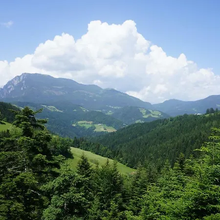 Na Rebri 度假居